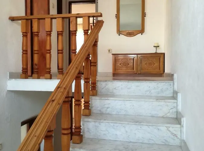 アパート Marchela ネセバル